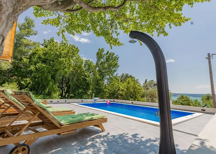 Apartment Maja-4 By Interhome *